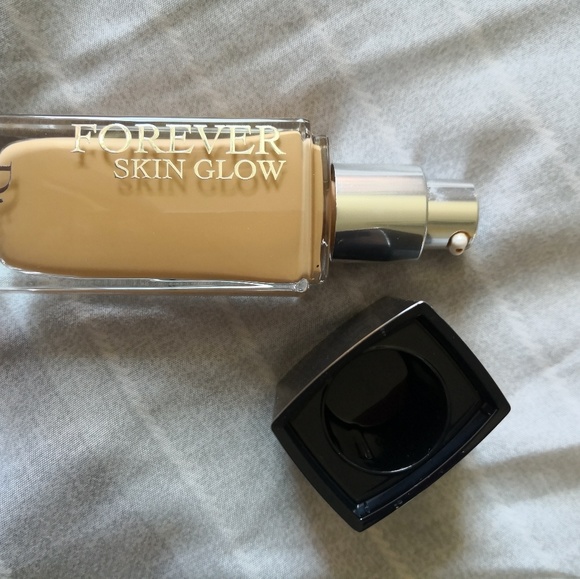 Dior forever skin glow foundation - Picture 3 of 3